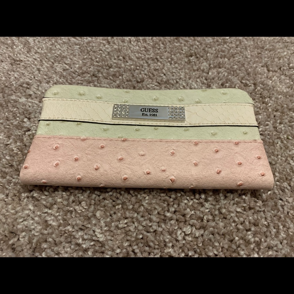 Guess wallet